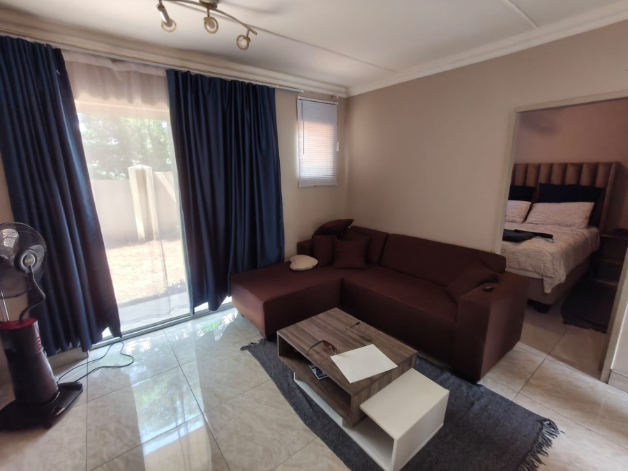 2 Bedroom Property for Sale in Geelhoutpark North West